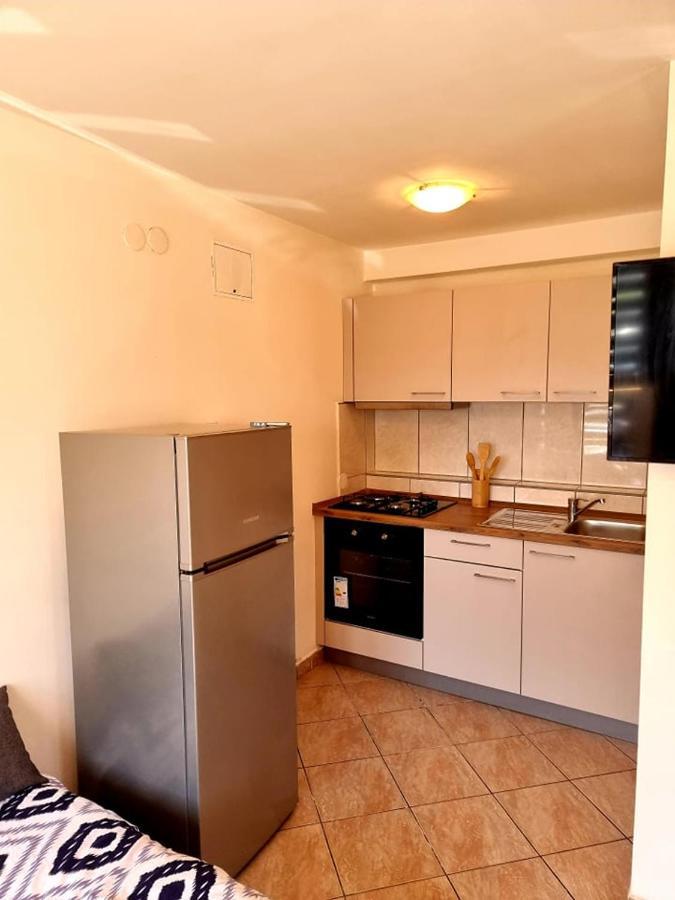Apartmani Petra Pula Buitenkant foto
