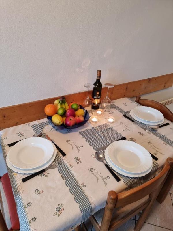 Apartmani Petra Pula Buitenkant foto