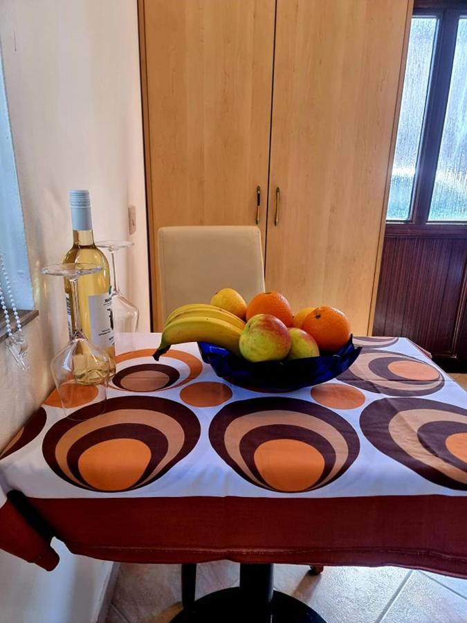 Apartmani Petra Pula Buitenkant foto