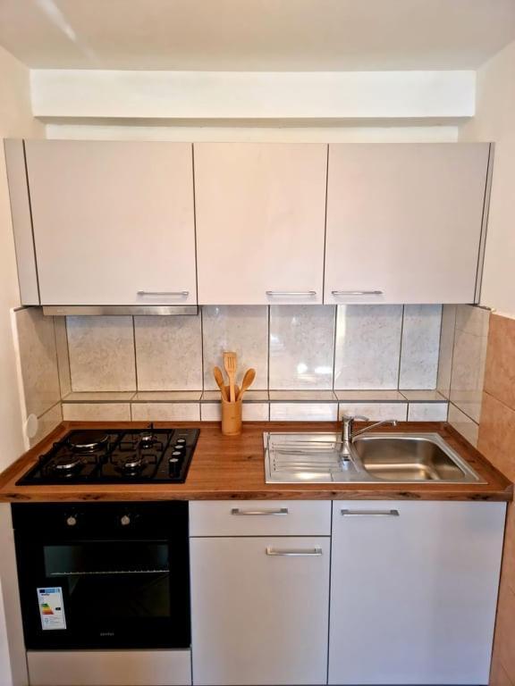 Apartmani Petra Pula Buitenkant foto